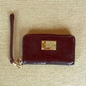 Zip-up wallet/clutch